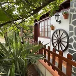Casa Colon بيت للعطل *